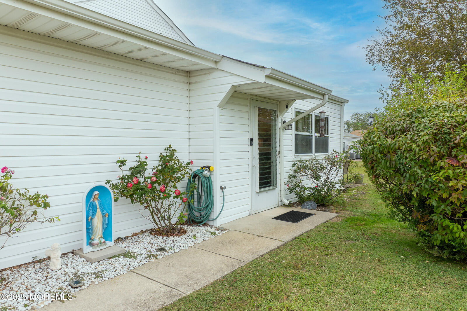 Property Photo:  23 Mediterranean Court  NJ 08005 
