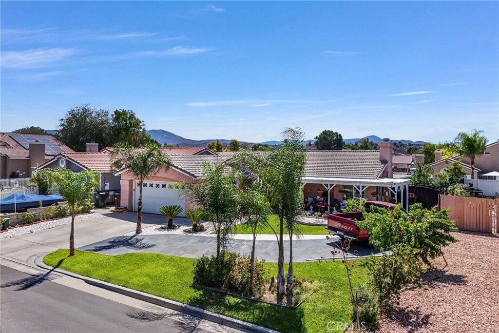 Property Photo:  44295 Compiegne Drive  CA 92544 