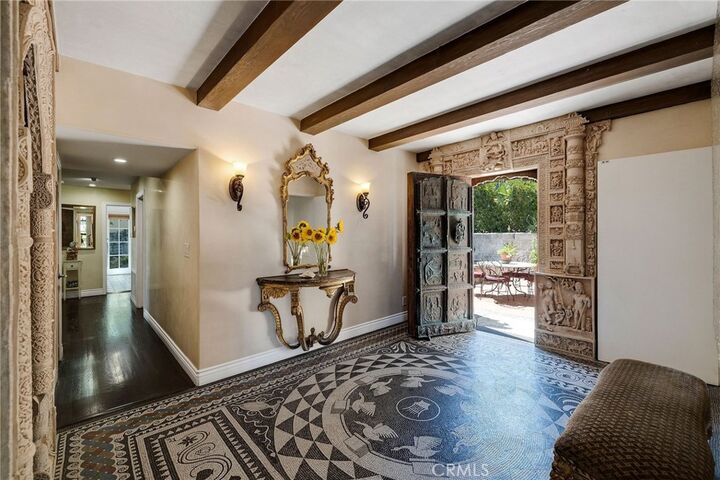 Property Photo:  6252 Via Canada  CA 90254 