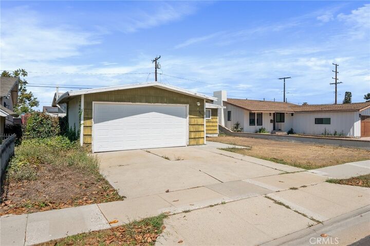 Property Photo: 2213 W 180th Street CA 90504