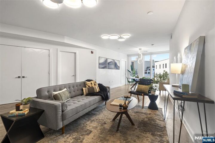 367 3rd Street 401  Jersey City NJ 07302 photo