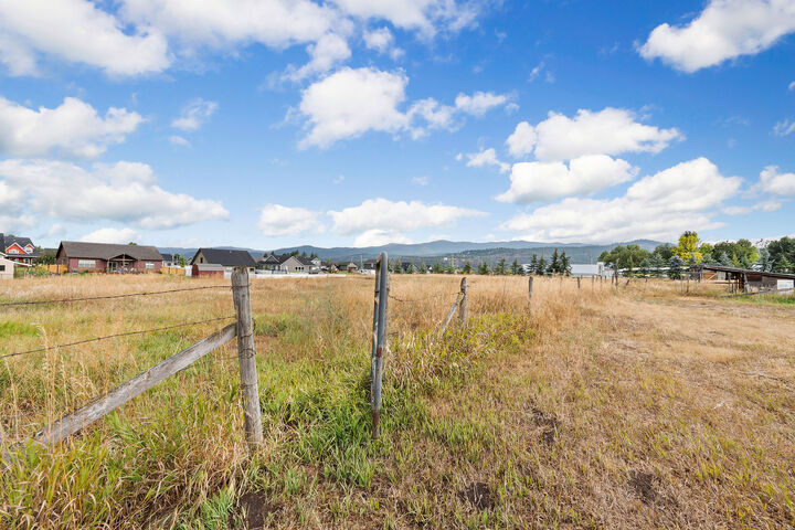 Property Photo:  650 Mt Highway 82  MT 59932 