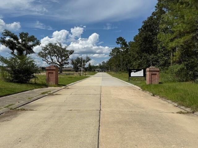 Property Photo:  233 La Chenier Drive  LA 70461