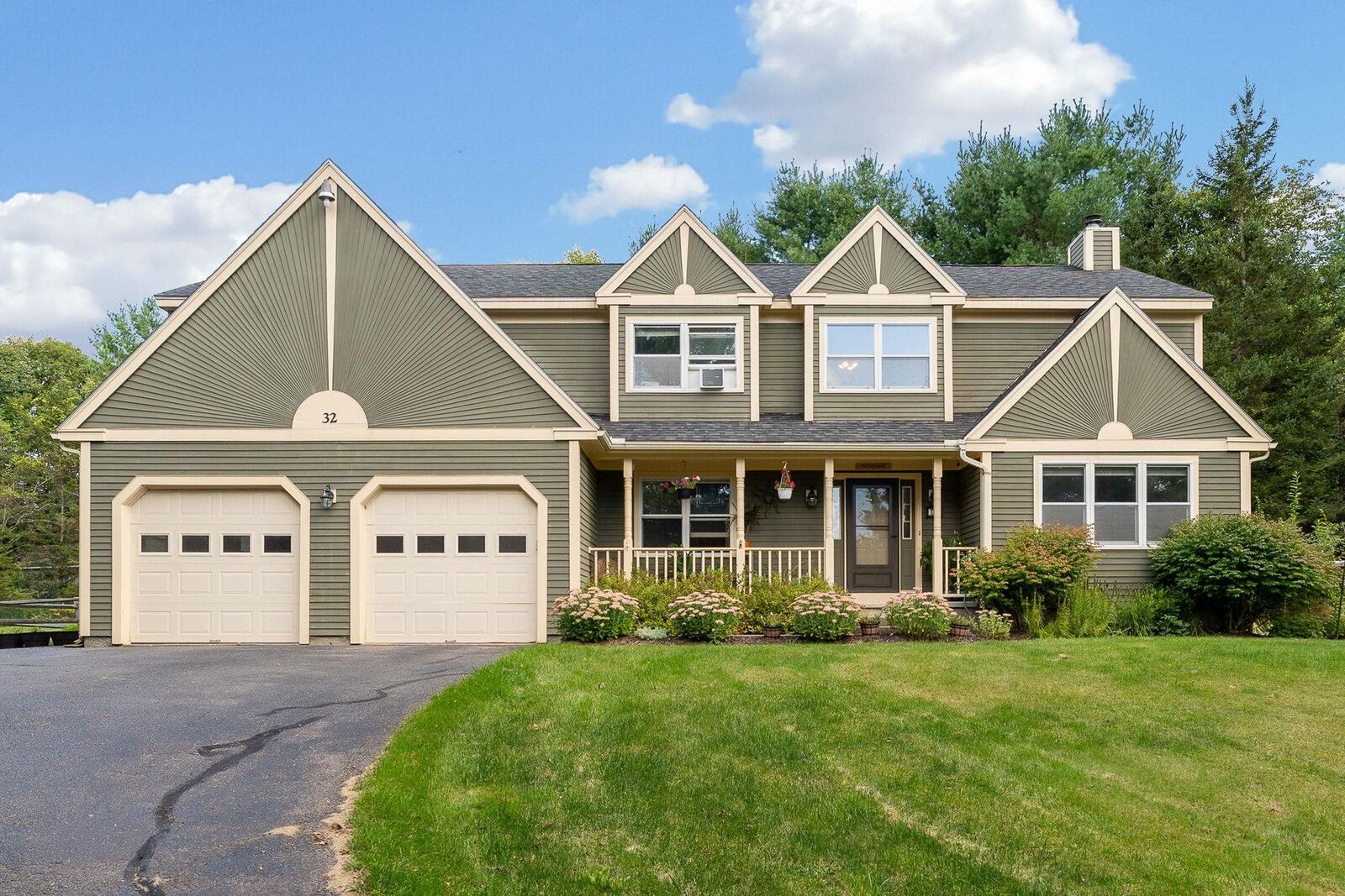 Property Photo:  32 Old Farm Road  VT 05465 