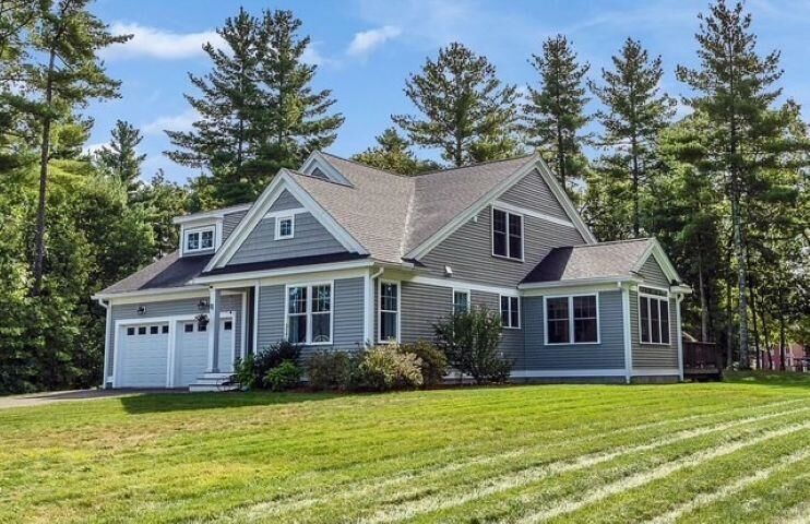 Property Photo: 5 Horizon Drive NH 03052