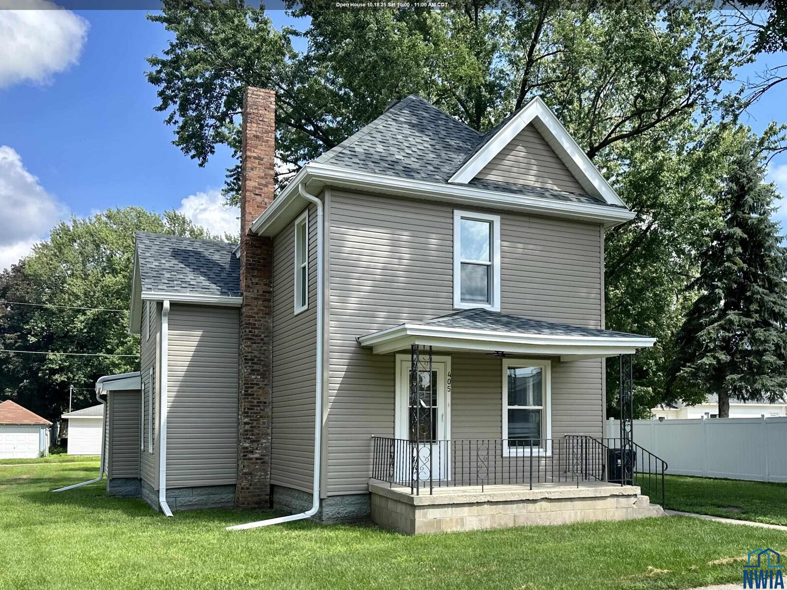 Property Photo: 405 N Elm St IA 51035