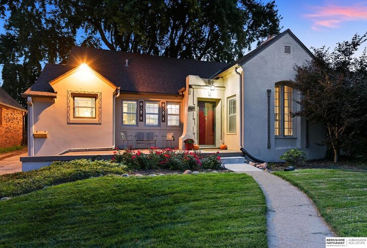 910 S 58th Street  Omaha NE 68106 photo