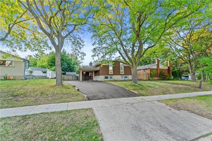 Property Photo:  366 Dale Crescent  ON N2J 3Y7 