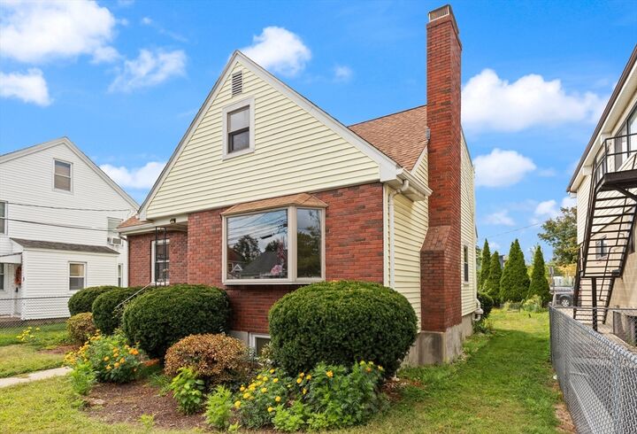 Property Photo: 7 French St MA 02472