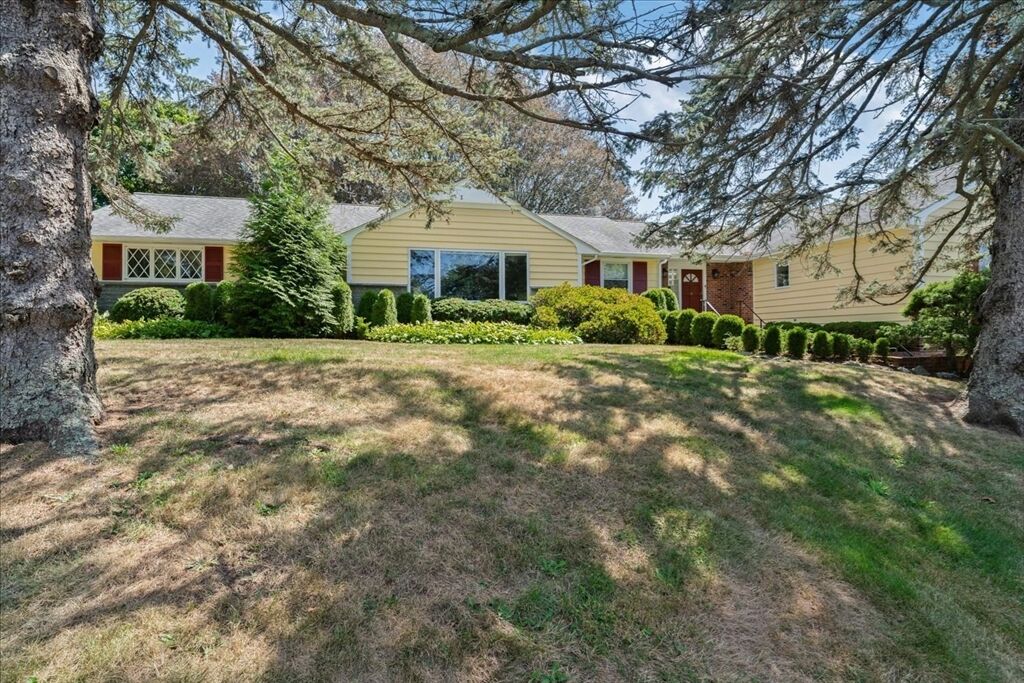 Property Photo: 26 Westwood Dr RI 02871