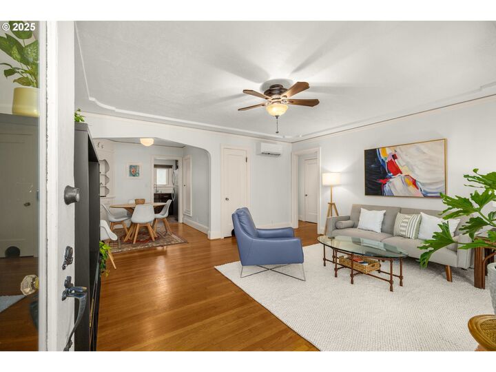 Property Photo:  1411 SE 30th Ave 10  OR 97214 