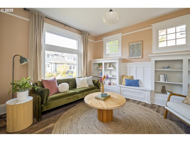 Property Photo:  4634 SE Salmon St  OR 97215 