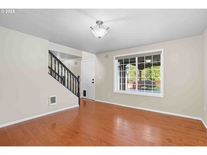 Property Photo: 9718 NE 45th Pl WA 98665