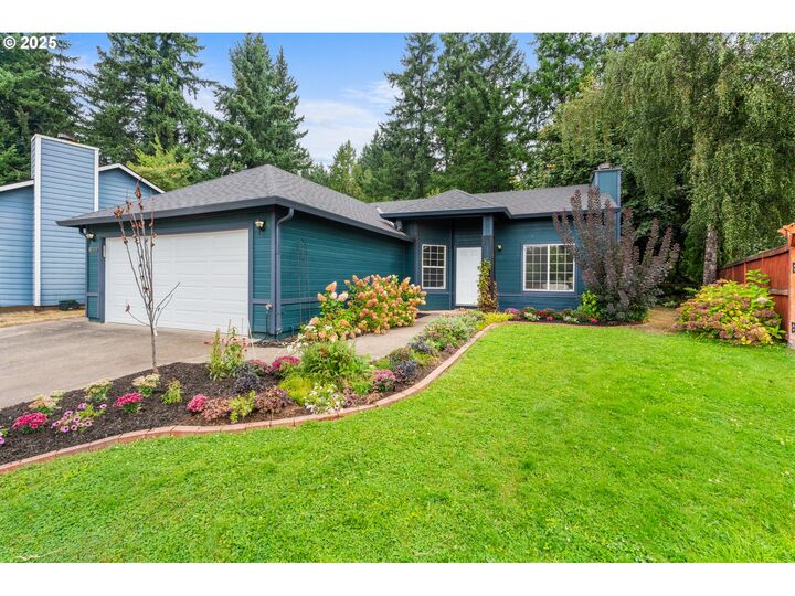 Property Photo: 10519 NE 45th Ave WA 98686
