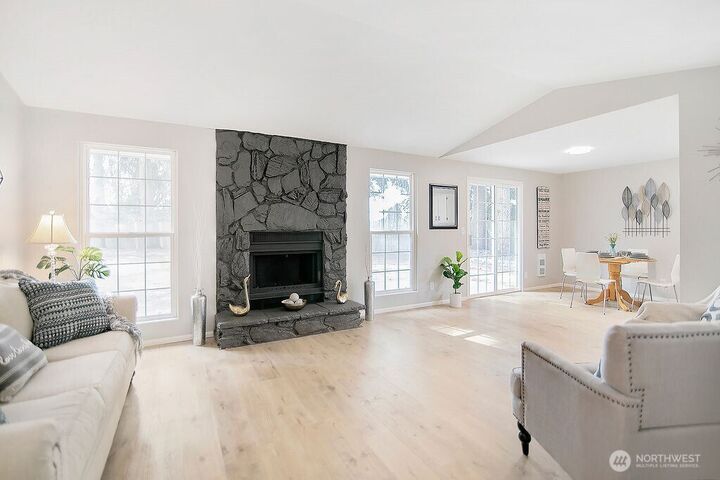 Property Photo:  5713 NE 38th Street  WA 98661