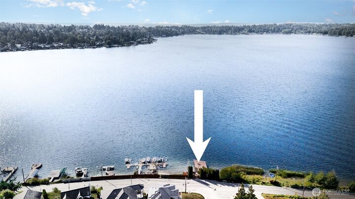 Property Photo:  11  118th Drive NE  WA 98258 