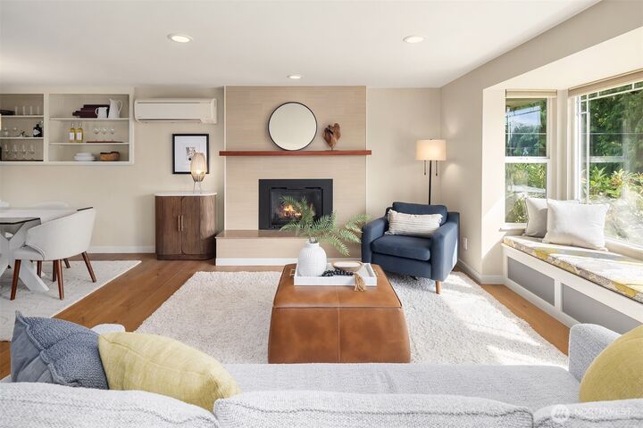 Property Photo:  4209  192nd Place SW  WA 98036 