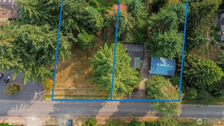 Property Photo: 18629 SE 215th Street WA 98058