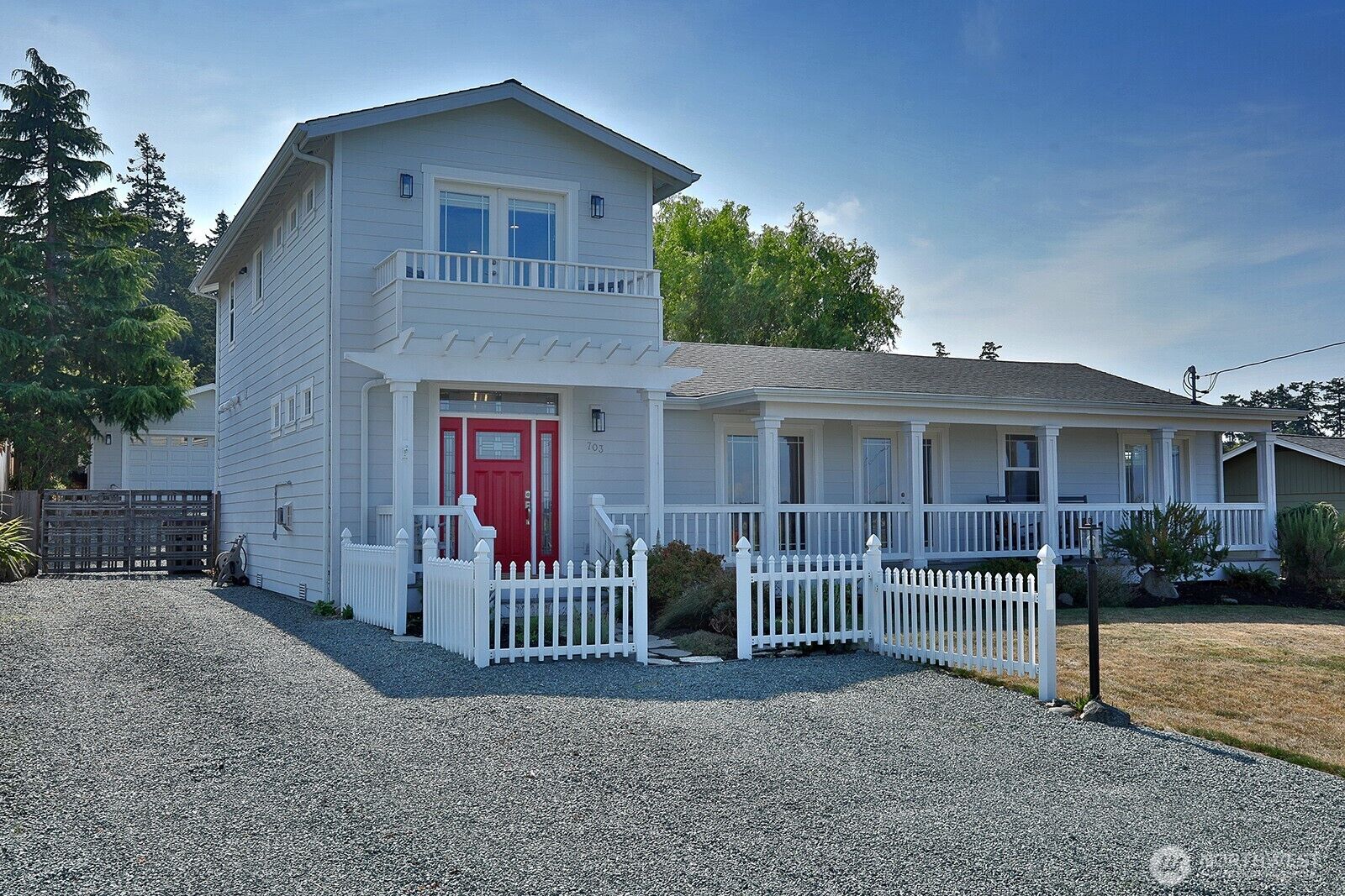 Property Photo:  703 NE 6th Street  WA 98239 