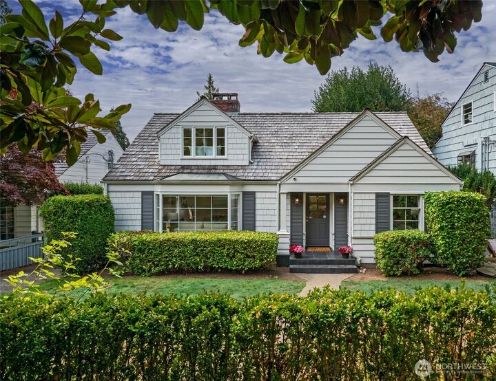 3615  43rd Avenue W  Seattle WA 98199 photo