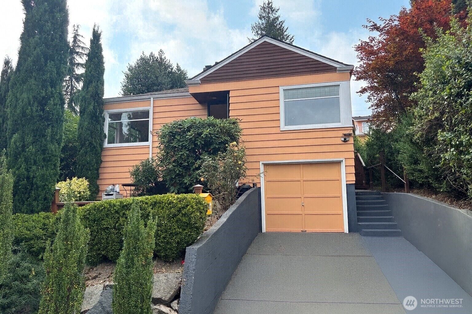 Property Photo: 5721 36th Avenue NE WA 98105