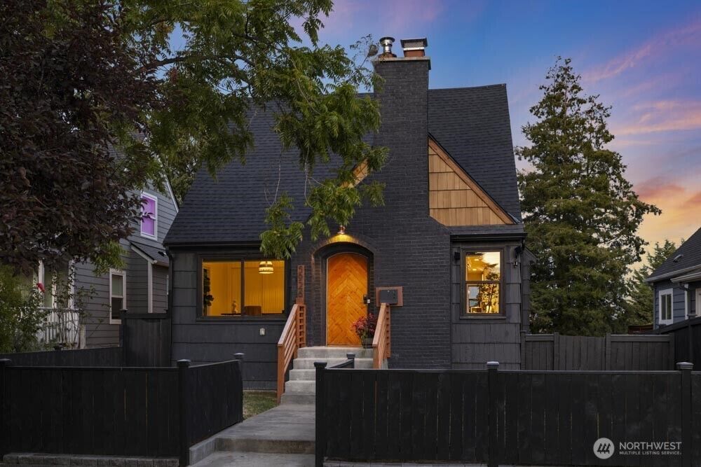 Property Photo: 5926 34th Avenue SW WA 98126