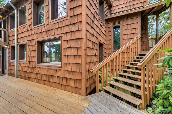 Property Photo: 861 Griffith Point Road WA 98358