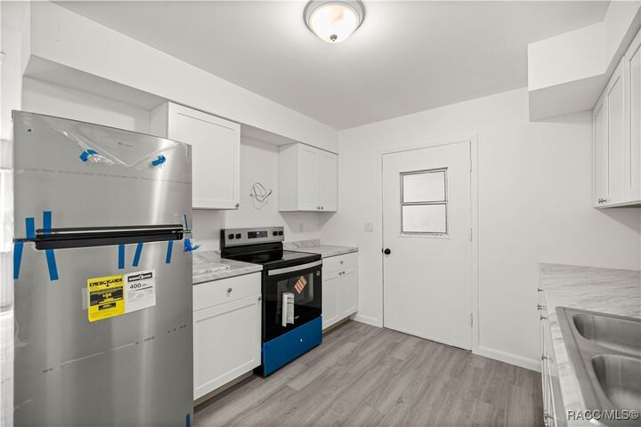 Property Photo:  323 & 325 N Lochview Terrace  FL 34429 