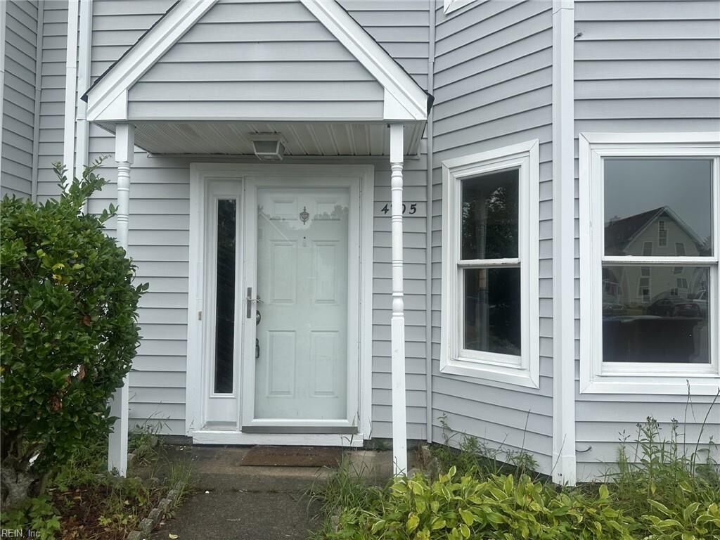 Property Photo: 4705 Padma Ct VA 23462