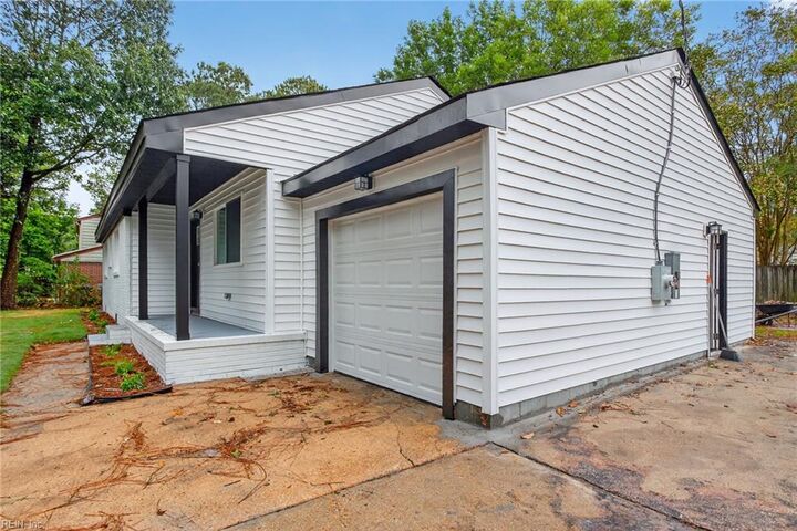 Property Photo:  508 Kirkwood Ln  VA 23452 