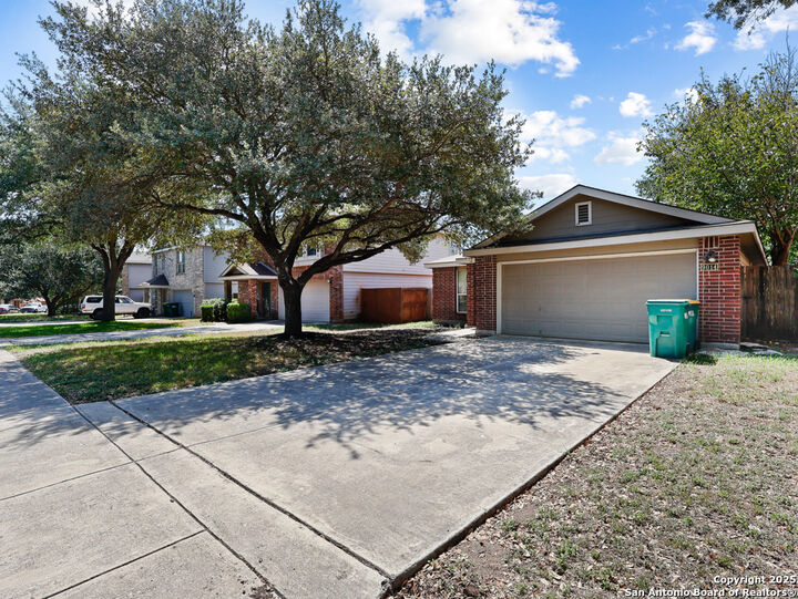 Property Photo: 9014 Spiral Woods TX 78148