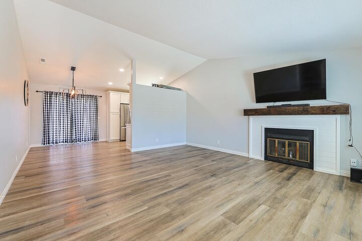 Property Photo:  544 Saint George  CA 93905 