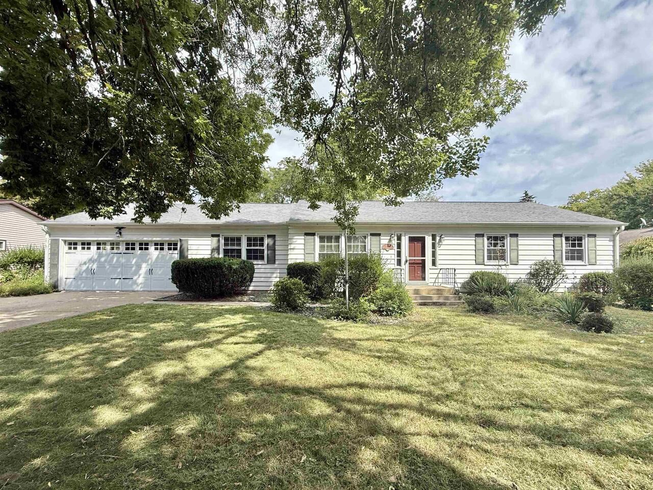 Property Photo:  459 South Lexington Street  WI 53545 