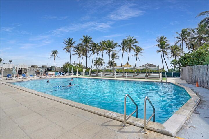 Property Photo: 5101 Collins Ave 14H FL 33140