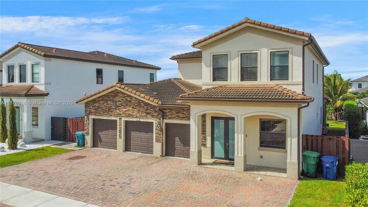 Property Photo:  14817 SW 39th Ter  FL 33185