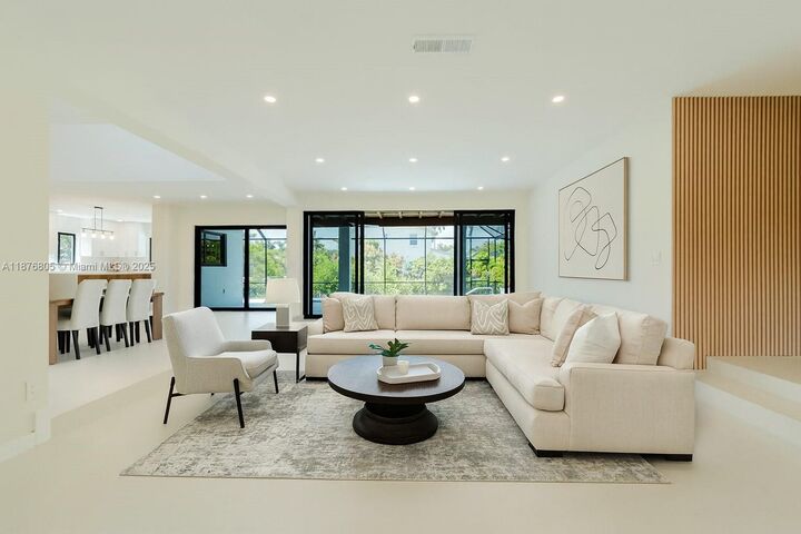 7761 SW 169th St  Palmetto Bay FL 33157 photo