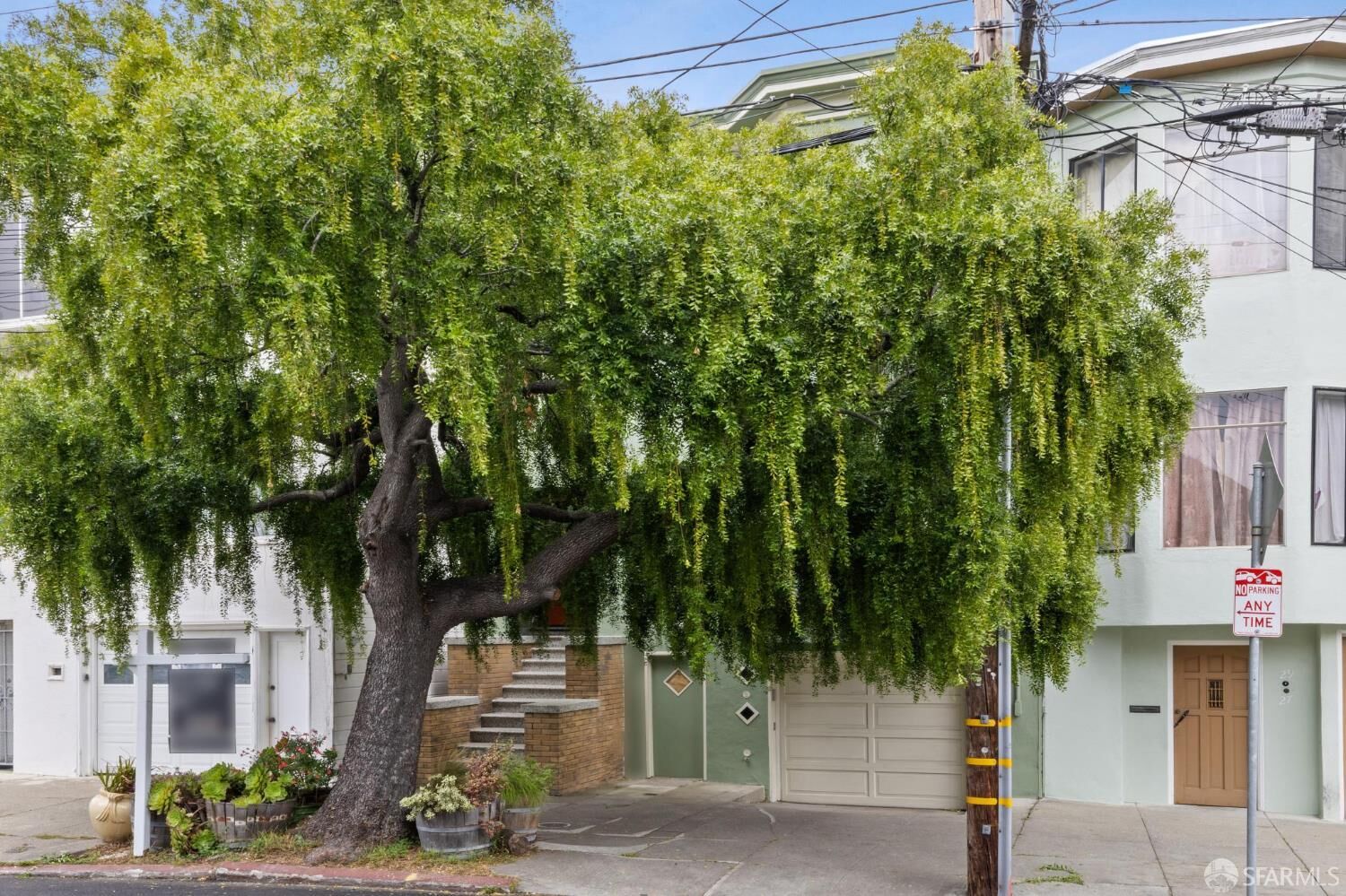 Property Photo:  23 Richland Avenue  CA 94110 