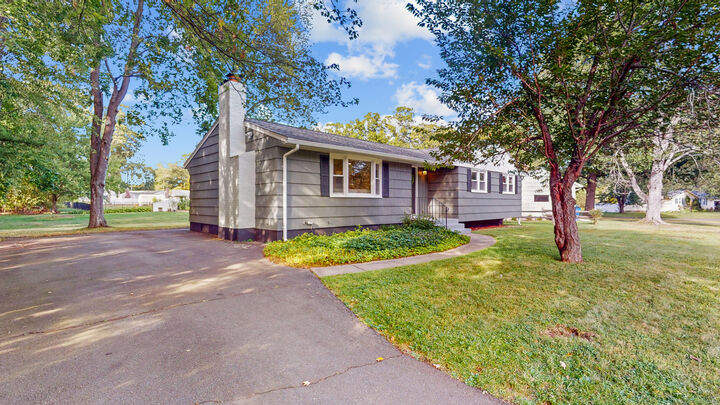 Property Photo:  54 Red Top Drive  CT 06110 