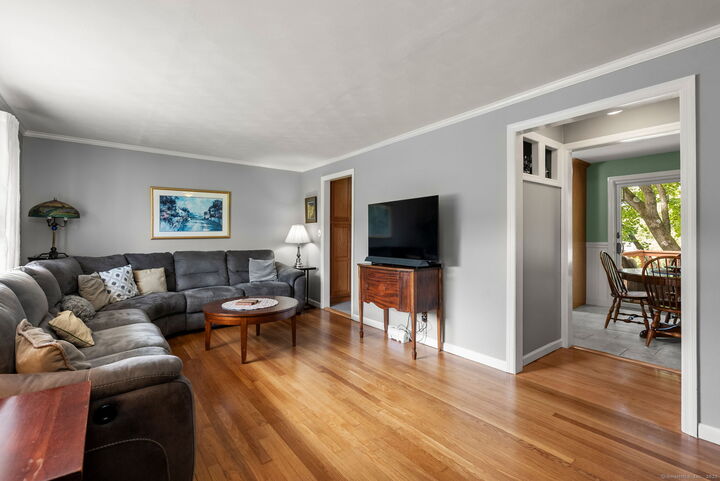 Property Photo:  431 Elm Street  CT 06067 