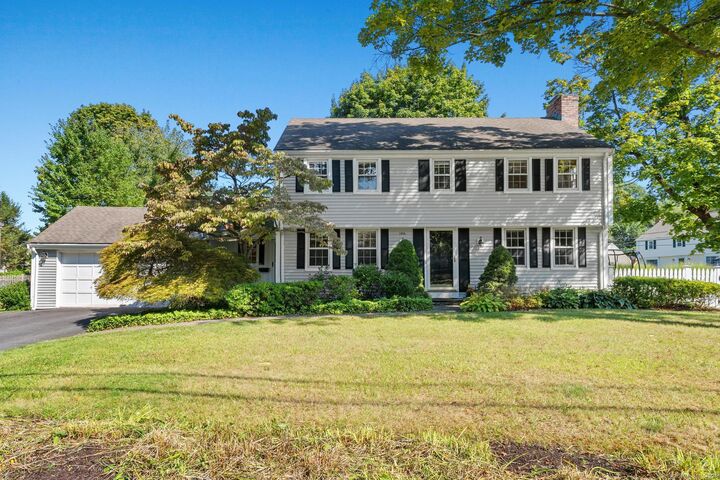 126 Westminster Drive  West Hartford CT 06107 photo