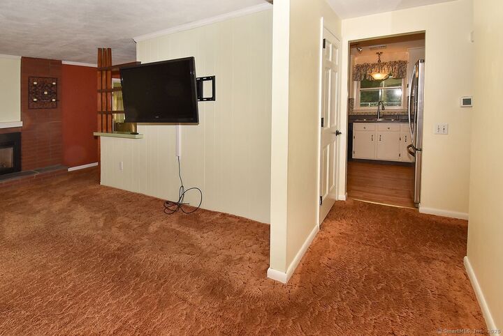 Property Photo:  55 Hillside Manor Avenue  CT 06066 
