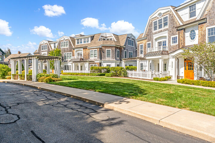 Property Photo:  103 Main Street 1103  CT 06378 