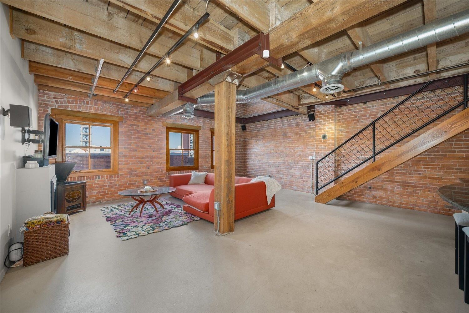 Property Photo: 1221 W Railroad Alley #9 Aly 9 WA 99201