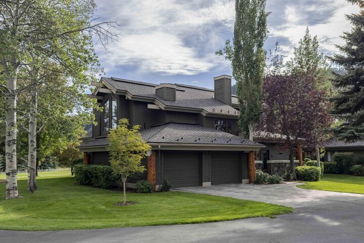 Property Photo:  901 Cheyenne Ct  ID 83353 