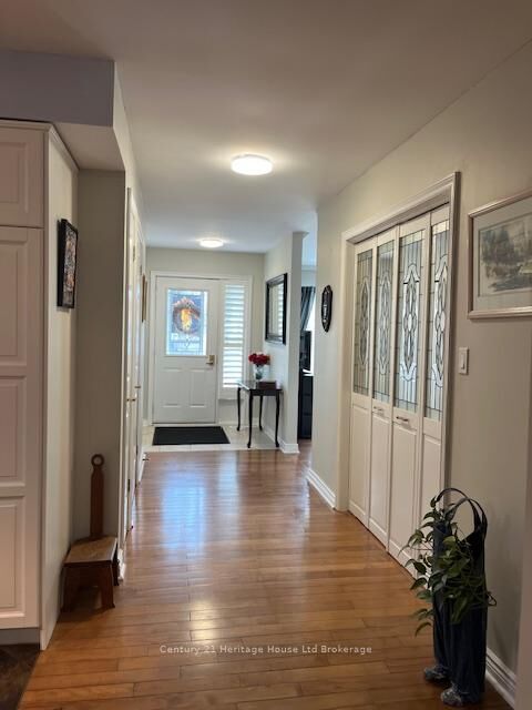 Property Photo:  65 Edwin Crescent  ON N4G 5H2 
