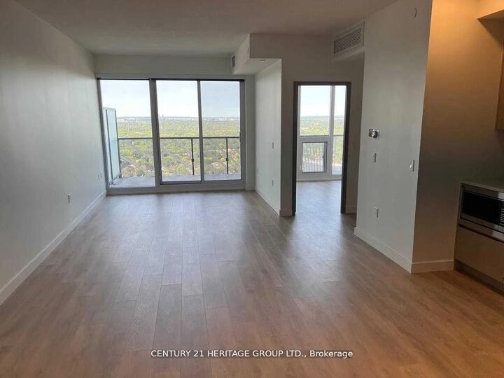 Property Photo:  95 McMahon Drive 3308  ON M2K 0H2 