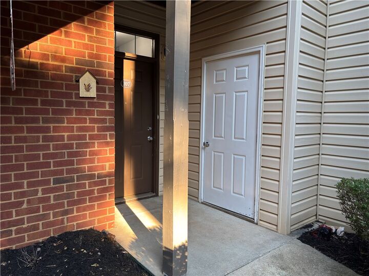 Property Photo: 190 Wexford Drive 107 SC 29621