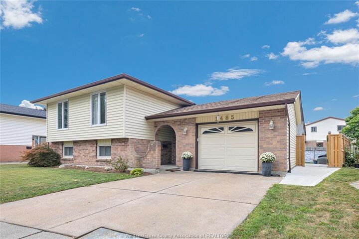 Property Photo:  1485 Azalia  ON N8W 5C4 