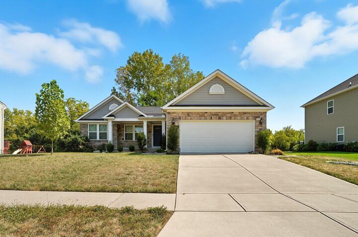 Property Photo:  1932 Meadowsweet Drive  OH 45036 