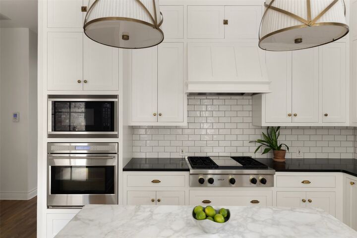 3313 Bridle Path  Austin TX 78703 photo